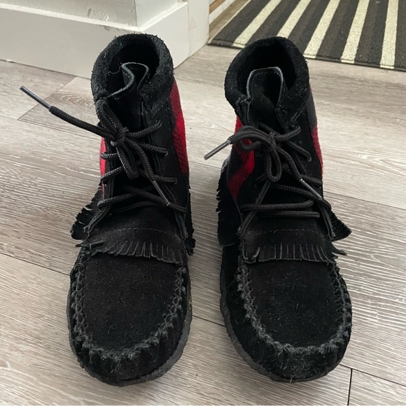 Laurentian Chief Genuine Suede Leather Fringe Moccasin Booties Buffalo Plaid - Picture 3 of 7